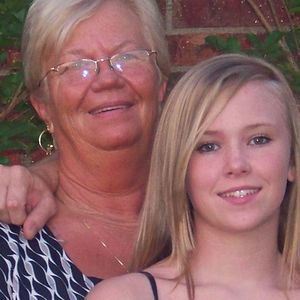 Meet your Posher, Connie